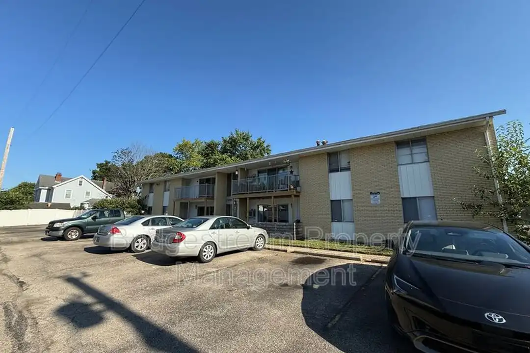 401 Elder Dr unit 401-2 – photo 1