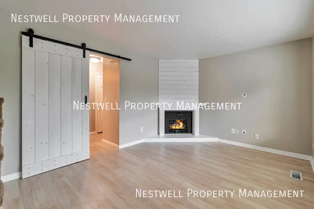 1419 Darling St - View 5