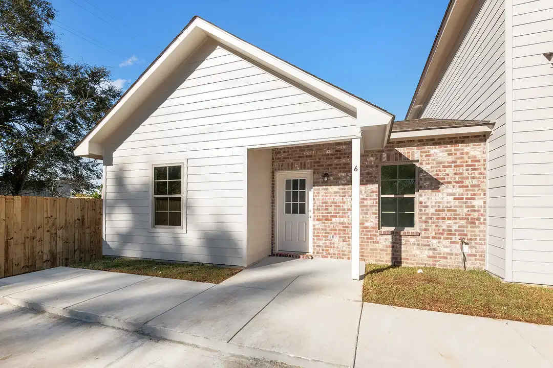 Apartment in Denham Springs - View 4
