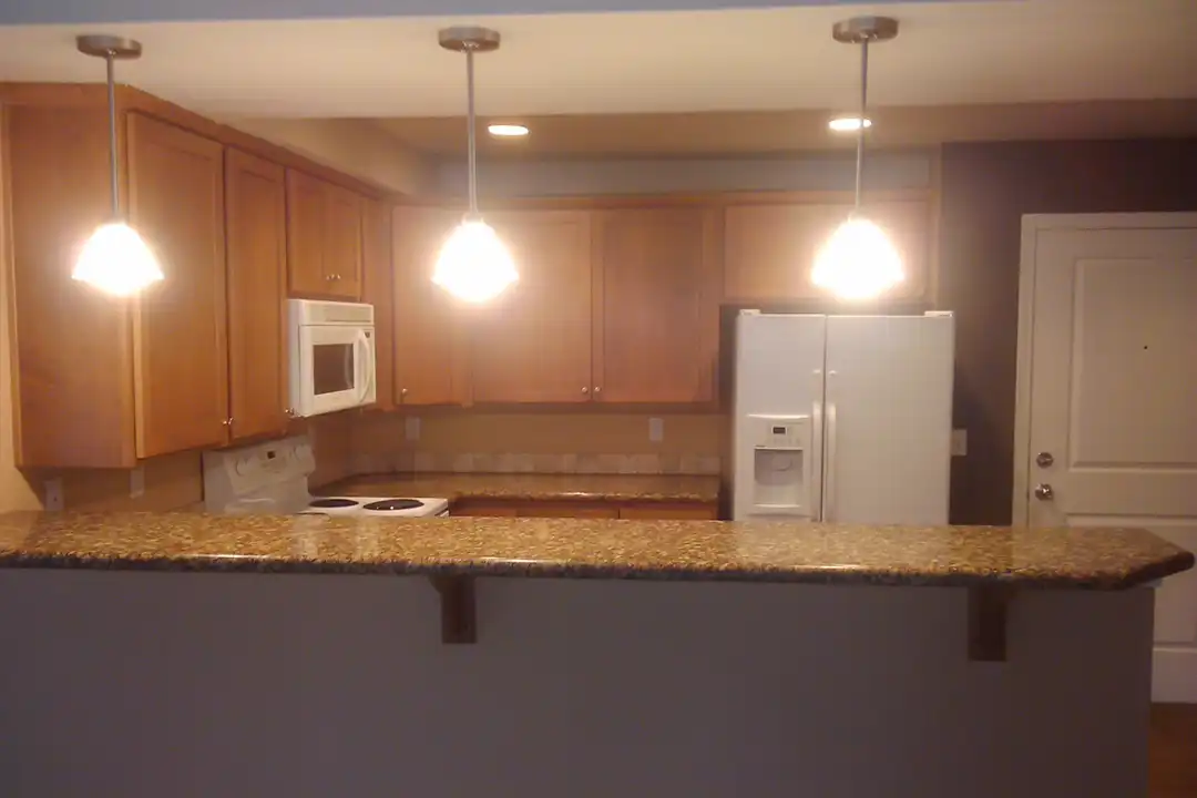 9090 Ravenna Ave NE unit 101 – pohled 2