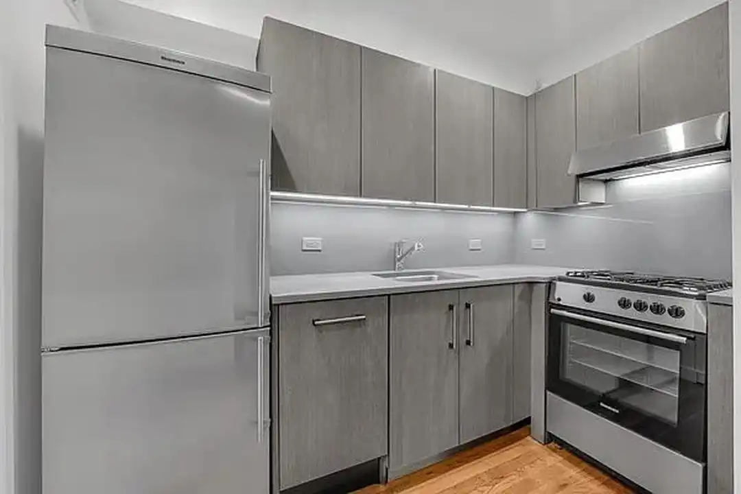 101 W 15th St unit 522 – pohled 4