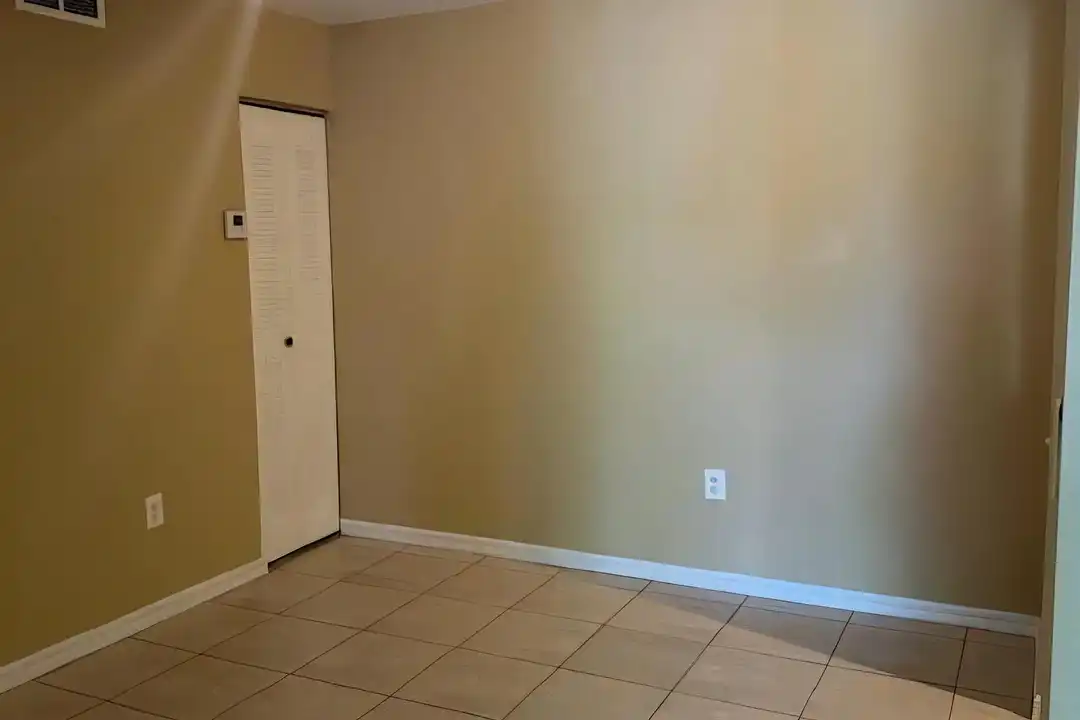 12106 St.Andrews Pl unit 306 - More