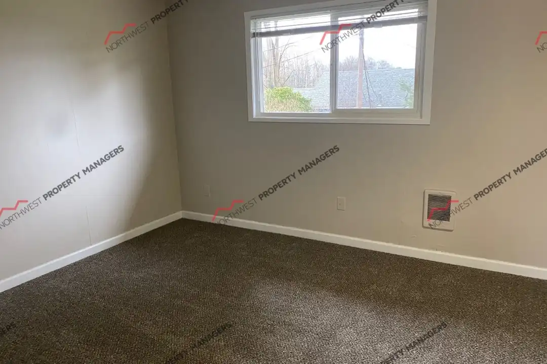 Apartment in Mossyrock - View 5