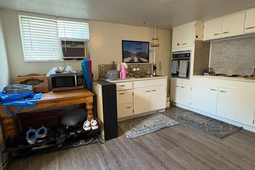 Apartment in Bountiful - View 2