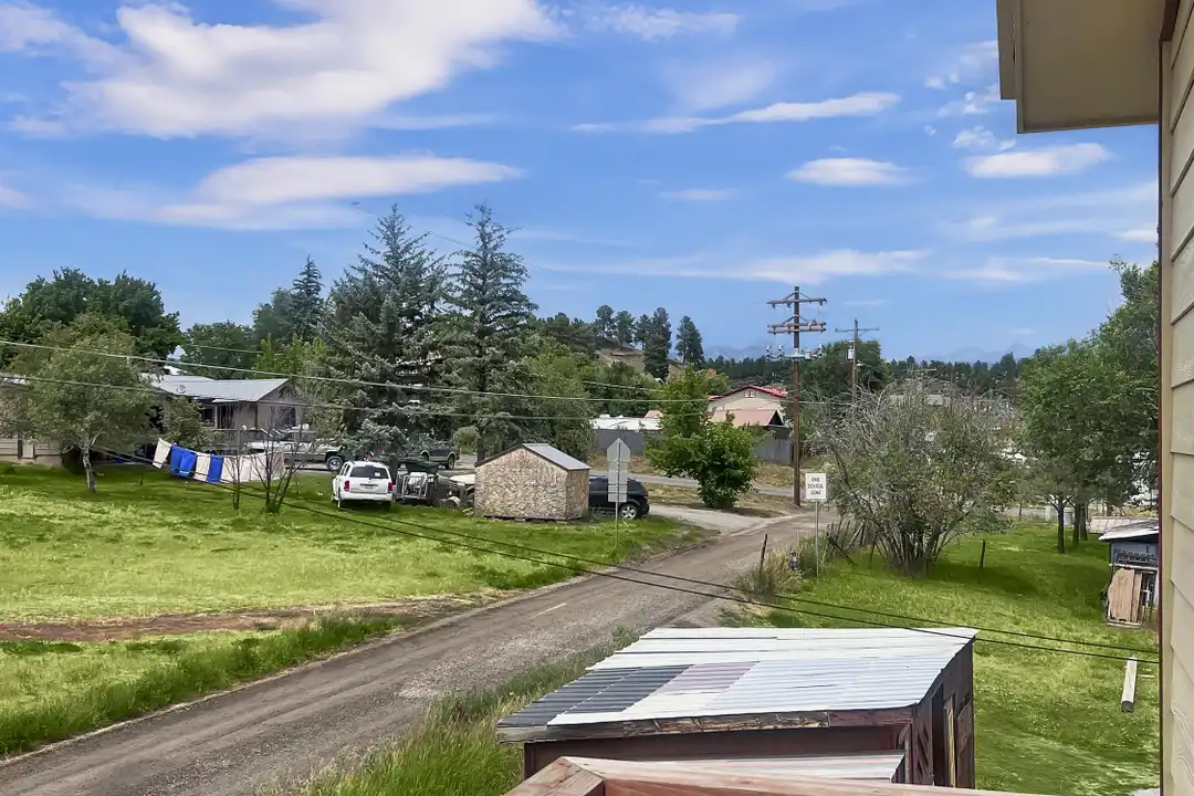 435 S 8th St unit B - View 2
