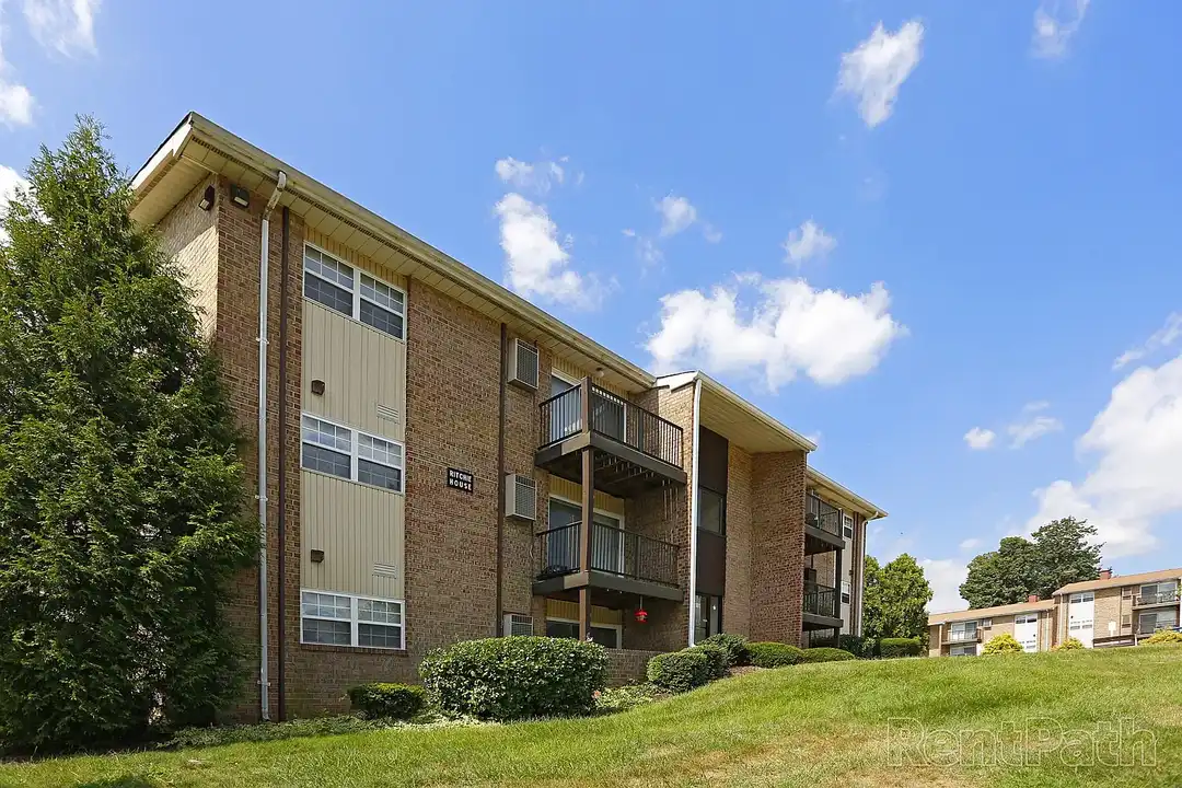 Woodcrest - 101 Charter Rd S - Glen Burnie, MD | Rent.