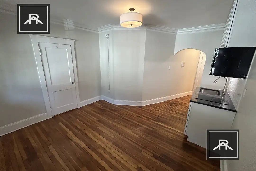24 Chiswick Rd unit 5 - View 6