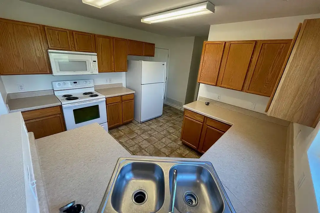 Rising View - 3116 Lockbourne Dr - Bellevue, NE | Rent.