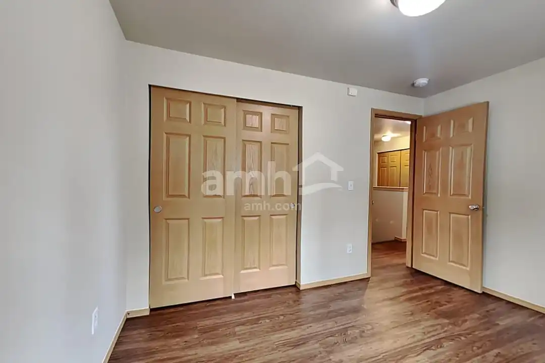 4830 204th St Ct E - More