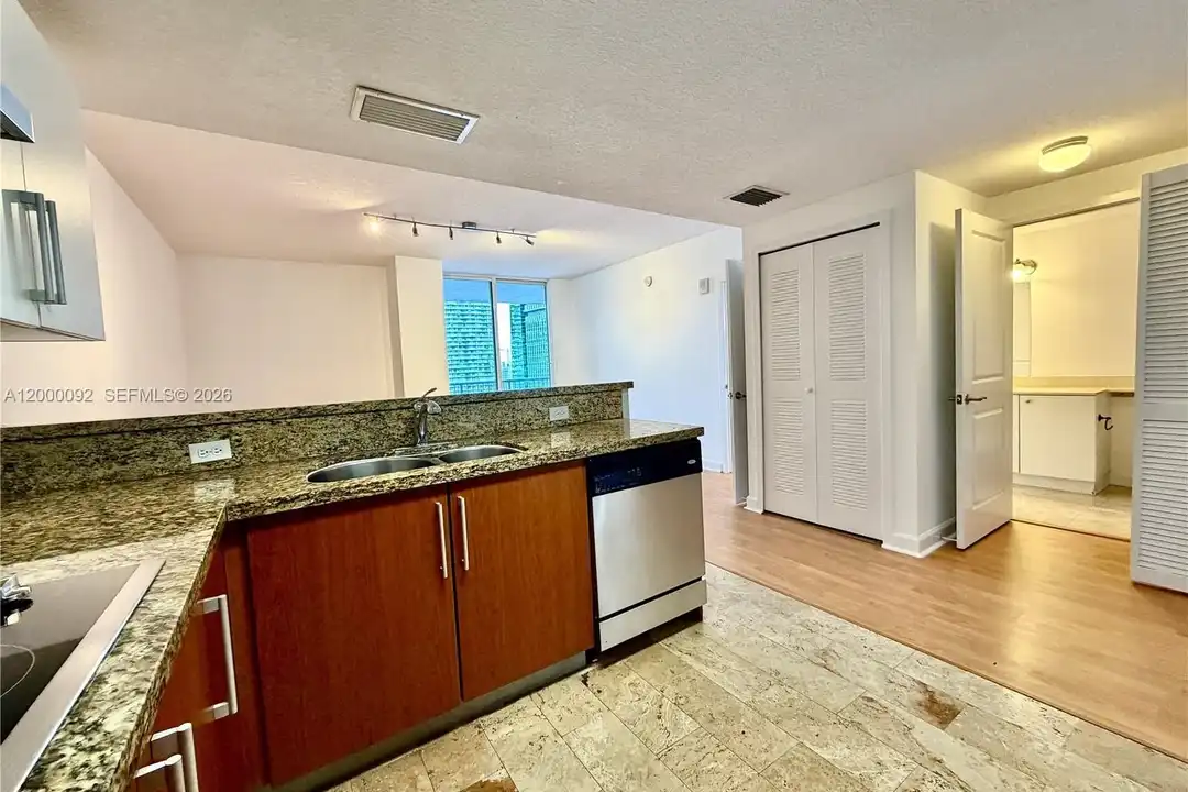 170 SE 14th St #2906 - View 4