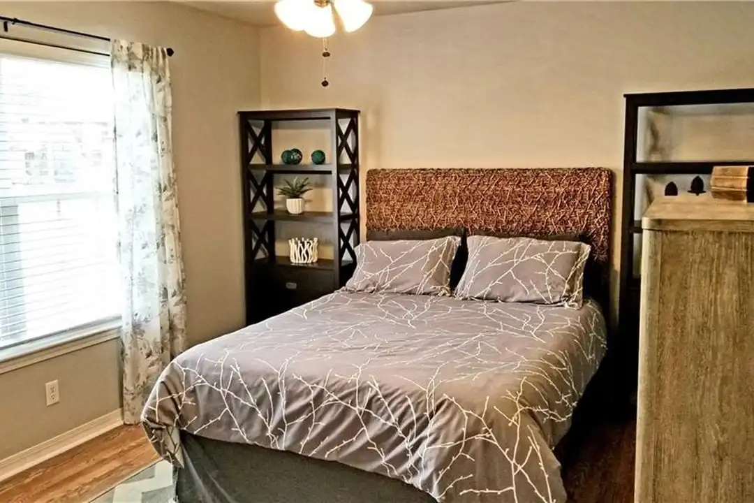 205 NE J St #1 - View 6