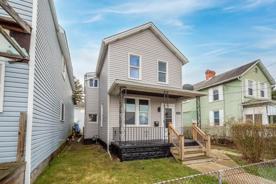 105 Broadway St - View 4
