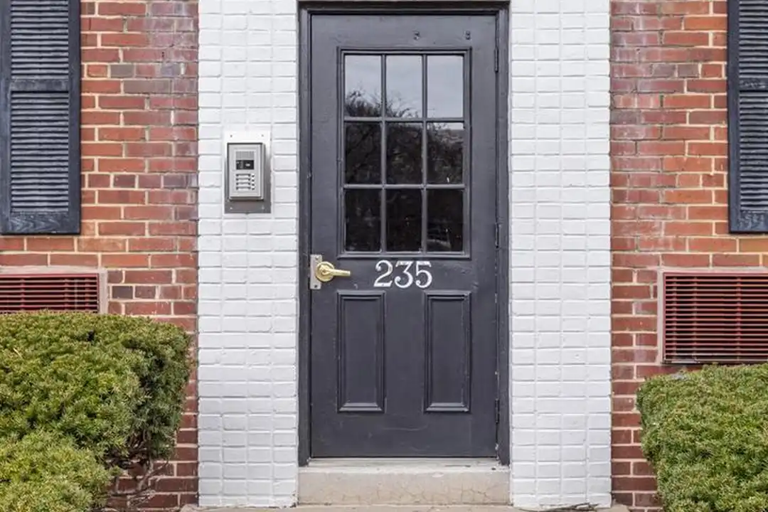 235 N George Mason Dr unit 235-4 - View 3