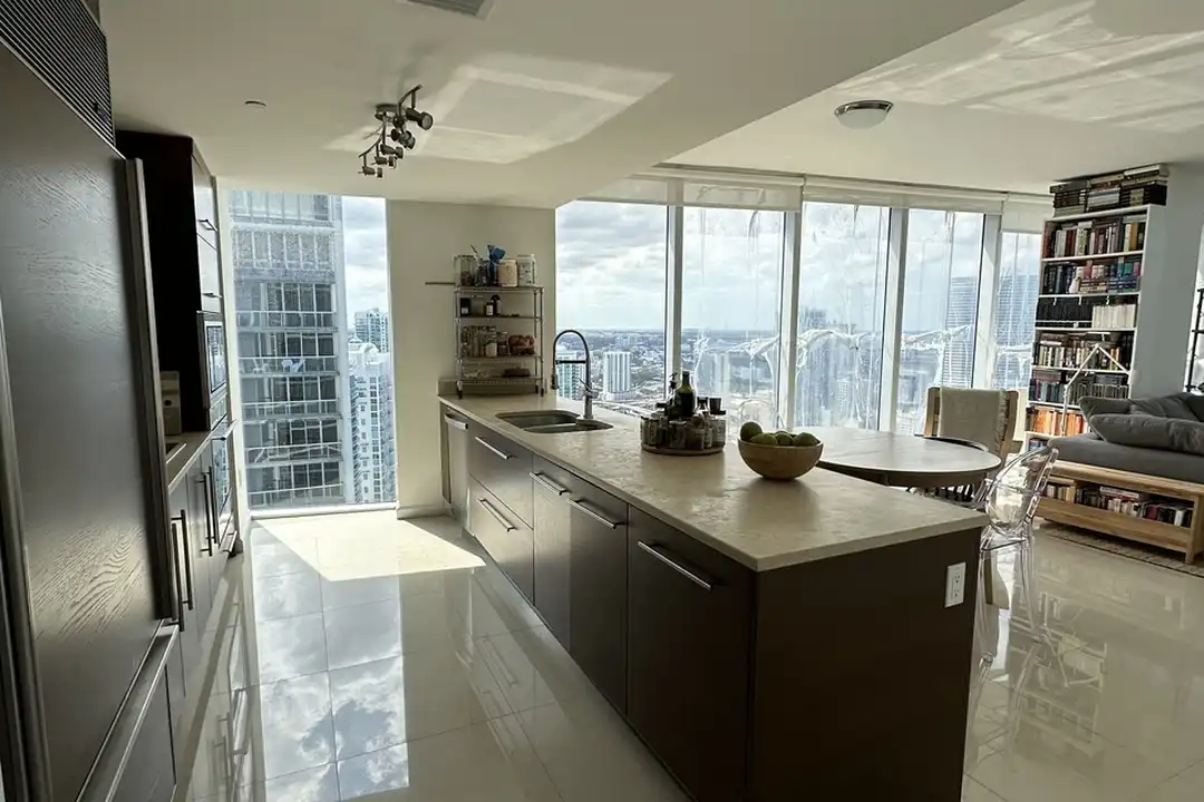 475 Brickell Ave unit 4815 - More