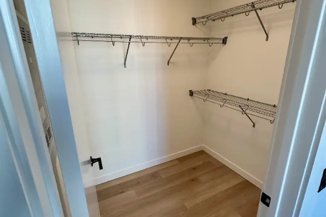 439 SW 3rd Ave unit 1411 - More