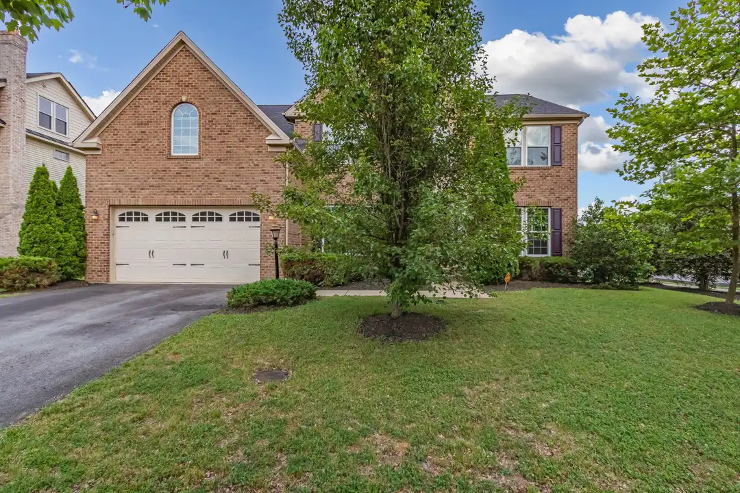 10600 Sugarberry St – photo 1