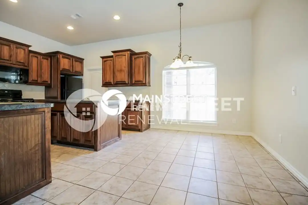 2660 Clarke St - View 5