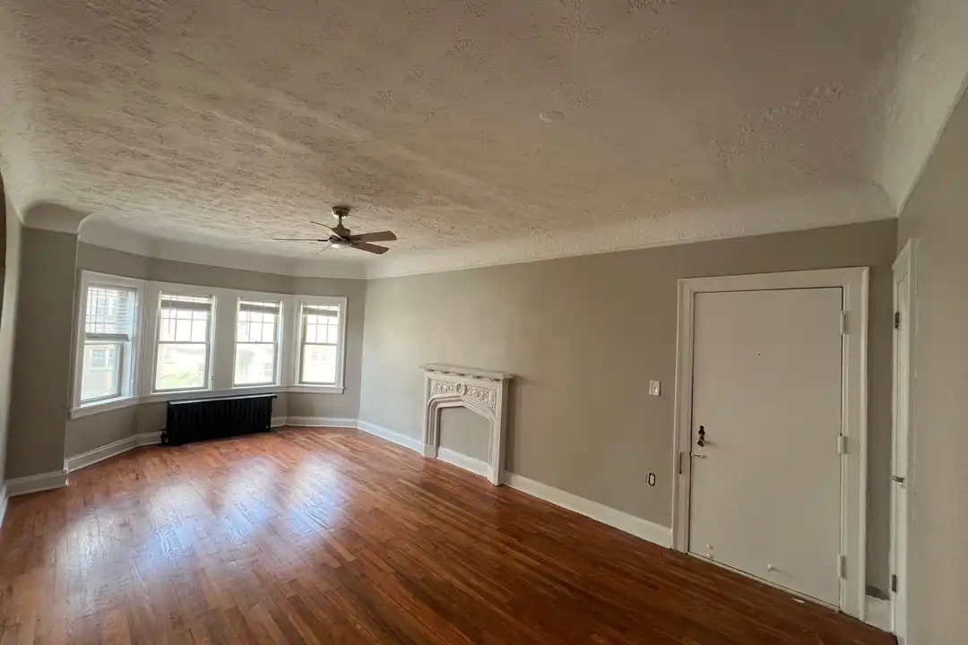 12065 Edgewater Dr unit 15 – photo 1
