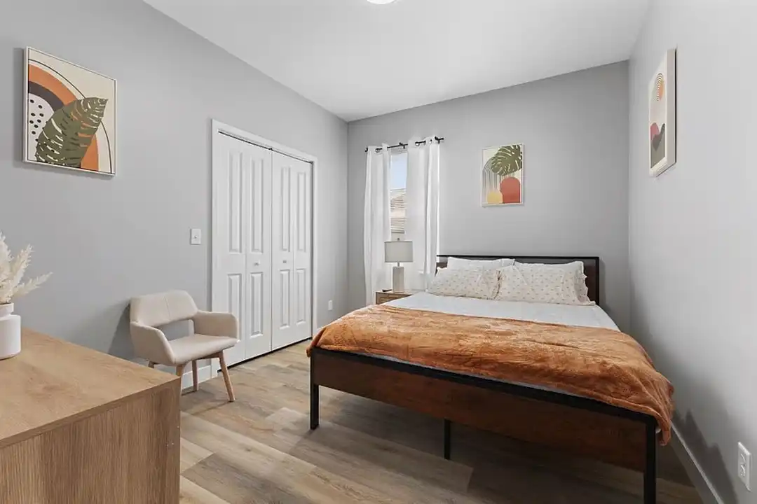 2106 N Talbott St - View 6