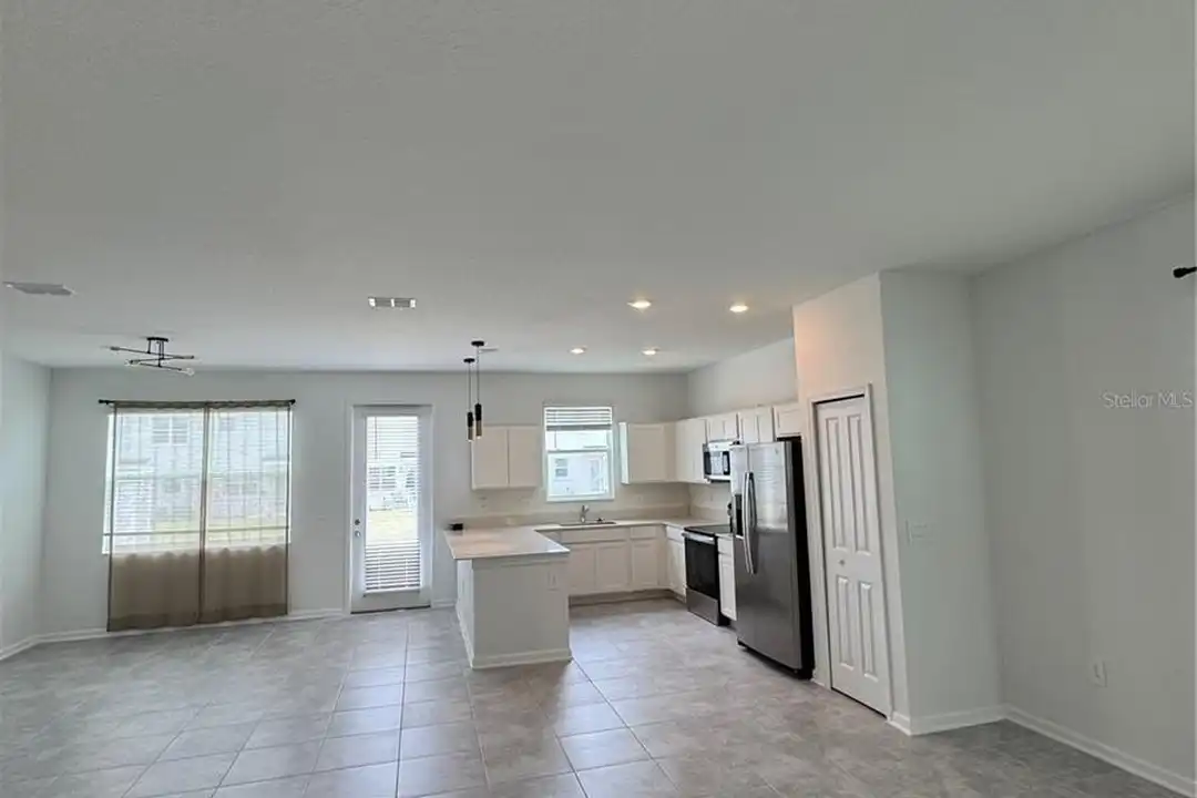 297 Bogey Dr - More
