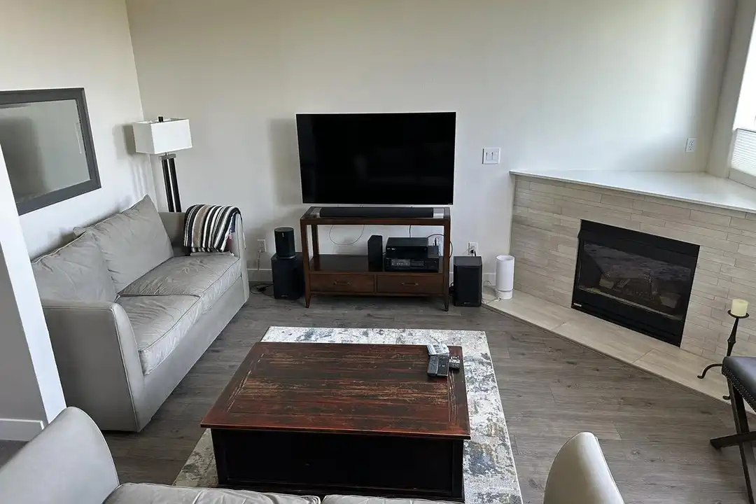 21C Deborah Ln unit 21C - View 3