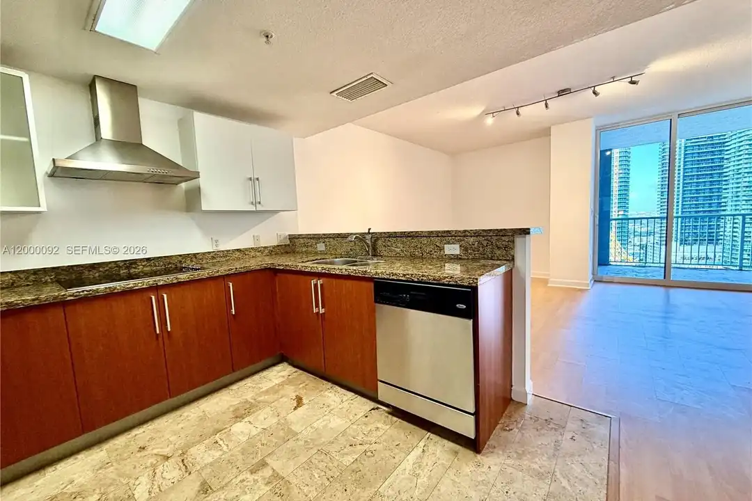 170 SE 14th St #2906 - View 2
