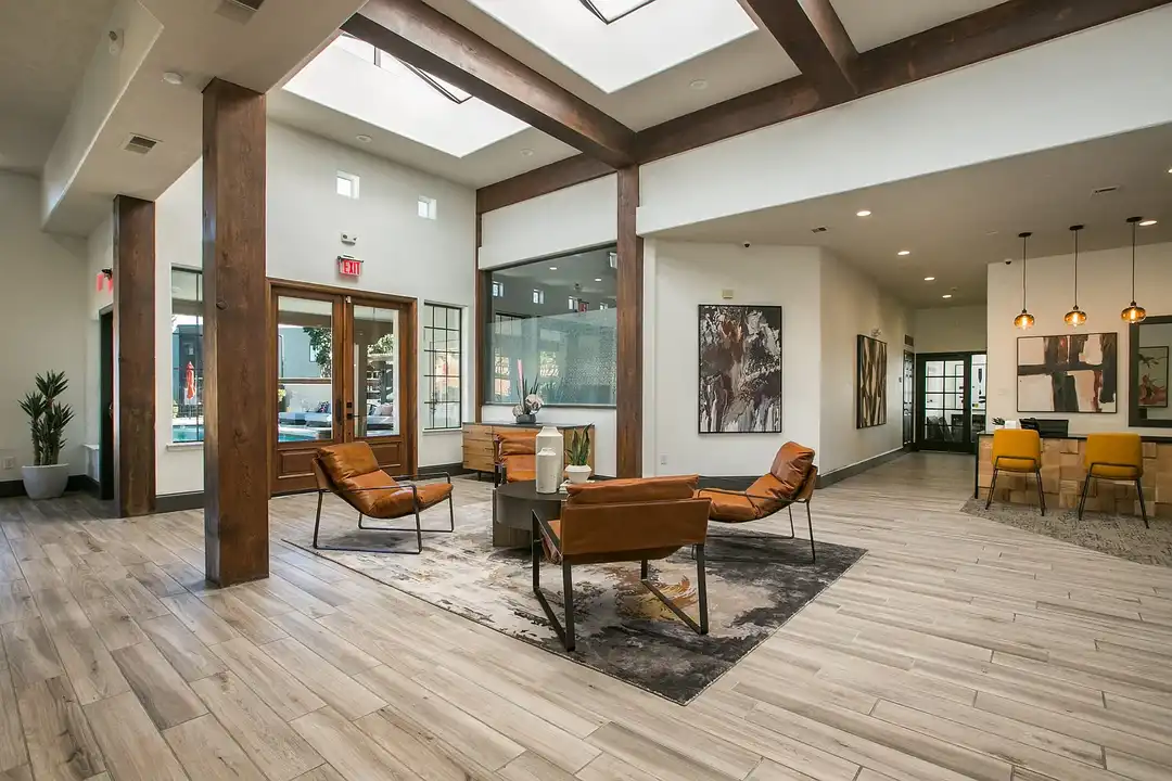 Apartment in Albuquerque - More