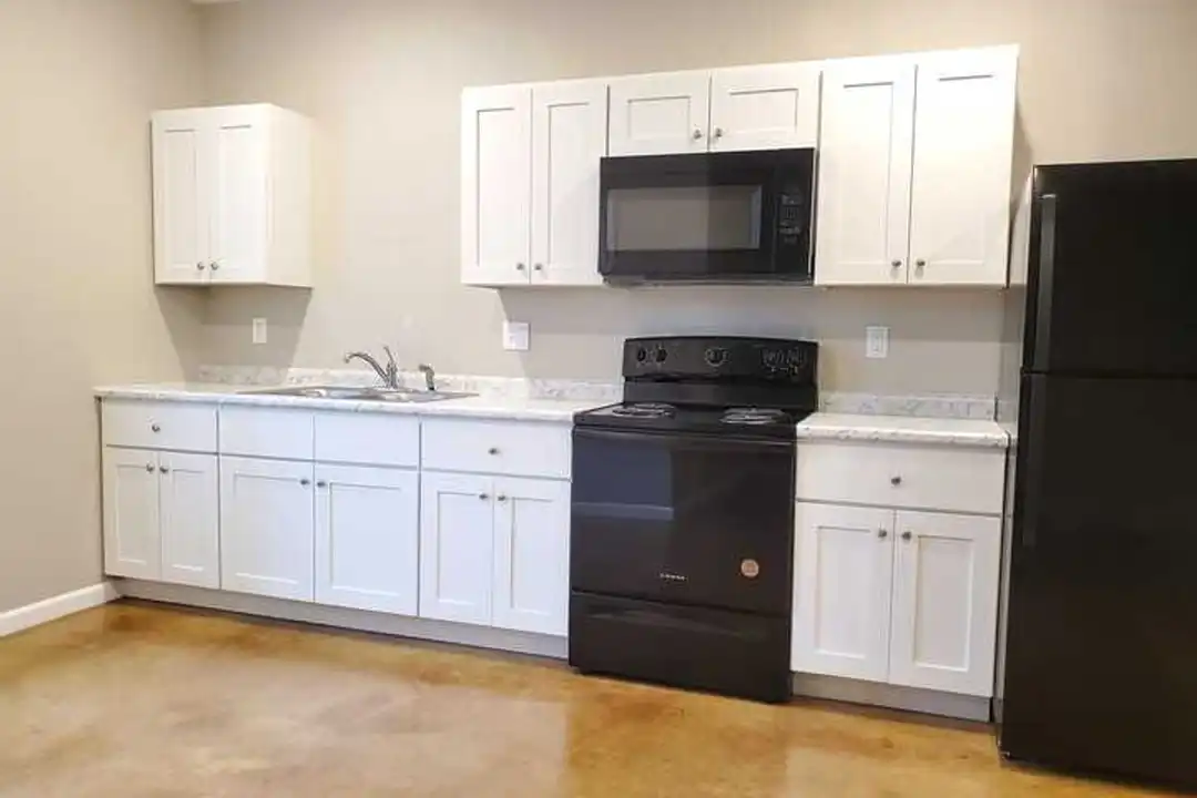 142 Cane Creek Ln unit 142-106 – photo 1 of 6