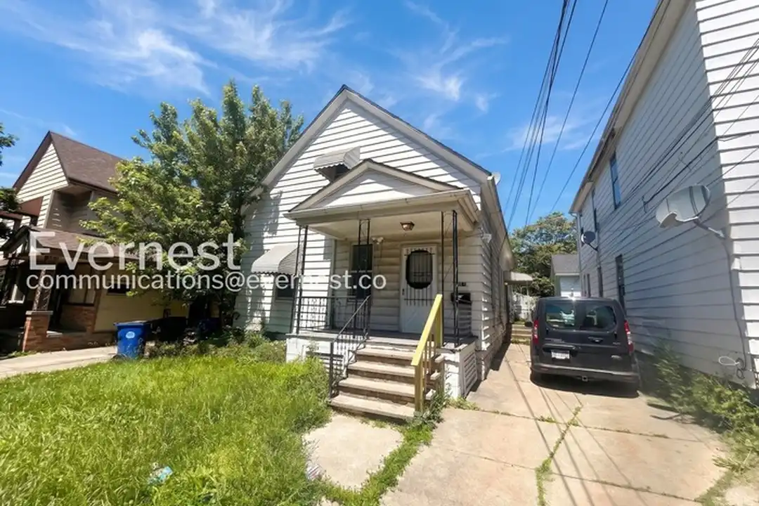 6401 Gertrude Ave unit F – photo 1