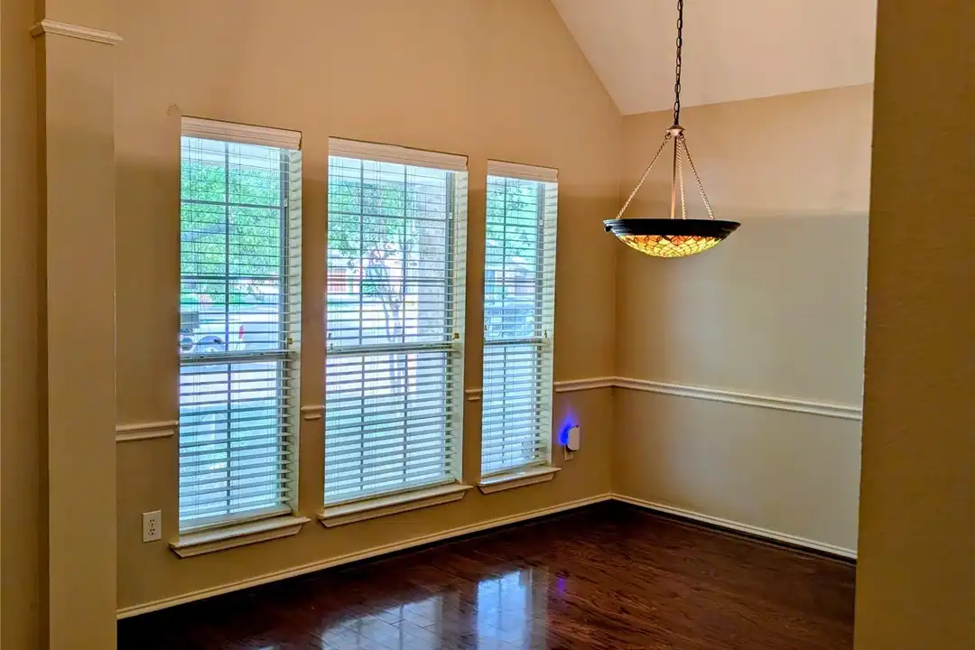 4468 Fountain Ridge Dr - View 4