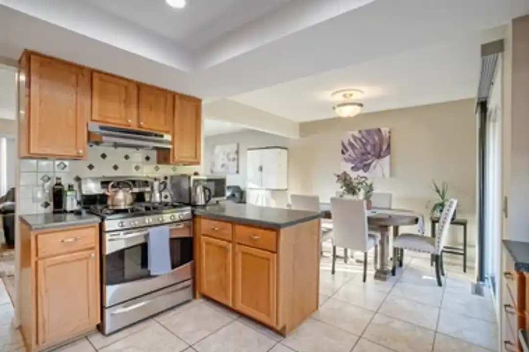 7500 Teller St unit 4 - View 2