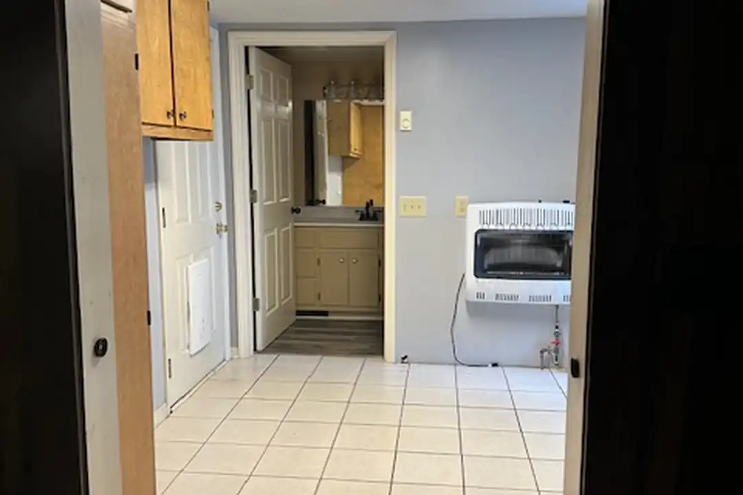 440 Shadow Ln - View 4