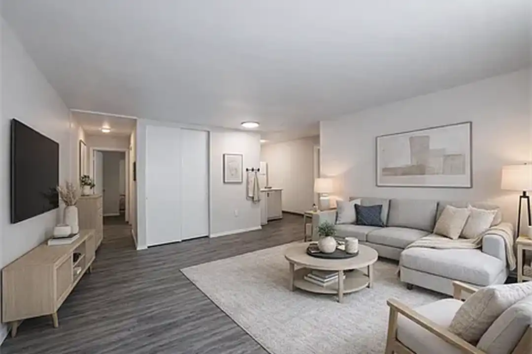 Deer Valley Apartments – photo 1 of 25