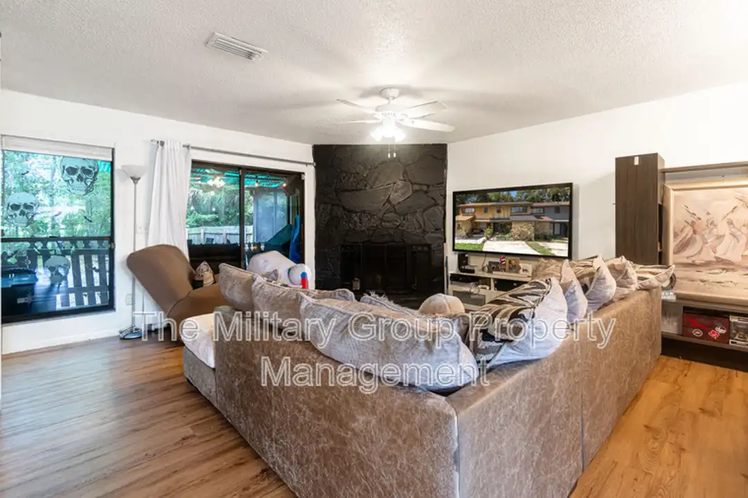 4814 Kingsmeadow Ln - View 2