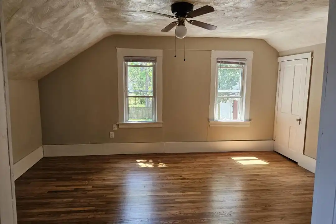 2204 Forestdale Ave – photo 1