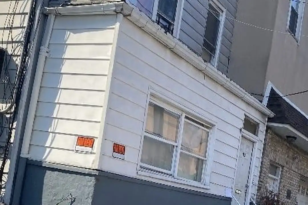 153 Cambridge Ave unit 3 – photo 1
