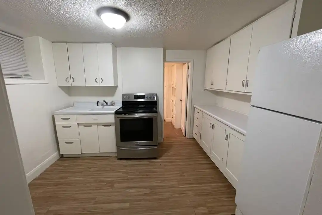 2261 Jefferson Ave unit 2 - View 5