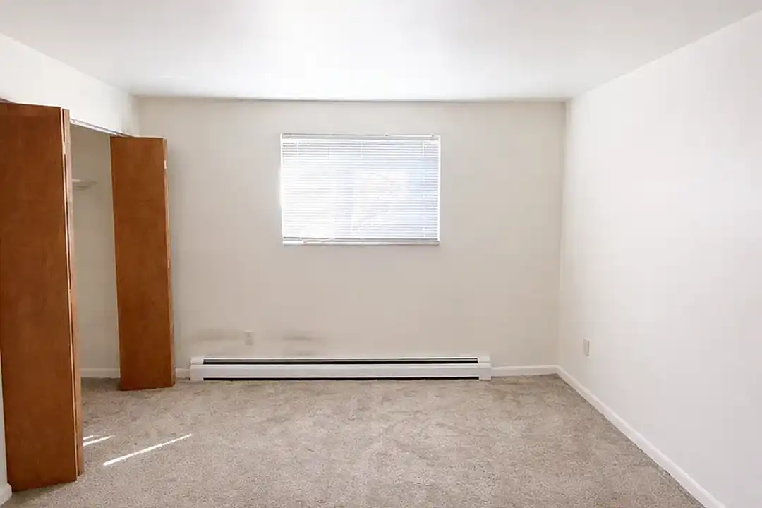 Brinkley House – photo 1 of 6