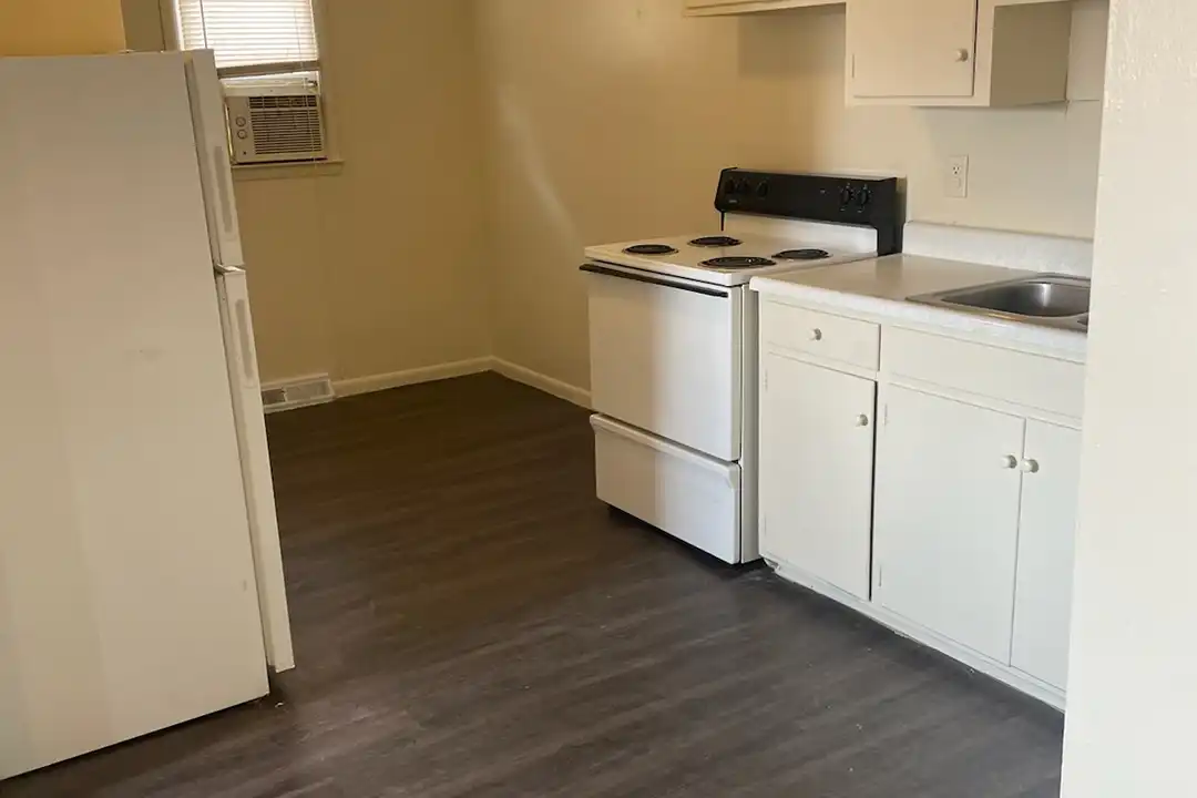491 E 2nd St – photo 1 of 5