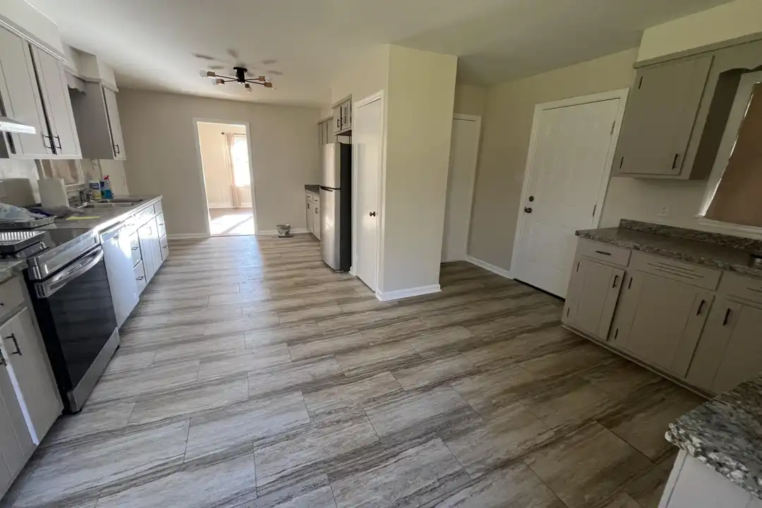2110 Broome Rd - View 6