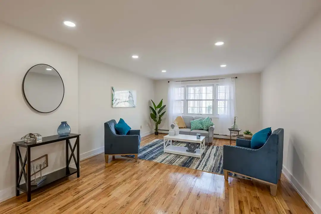 Jackson House Apartments - View 6