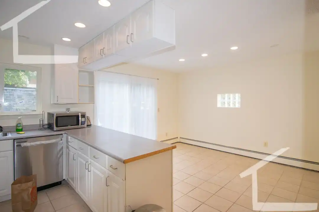 149 Thorndike St – pohled 3