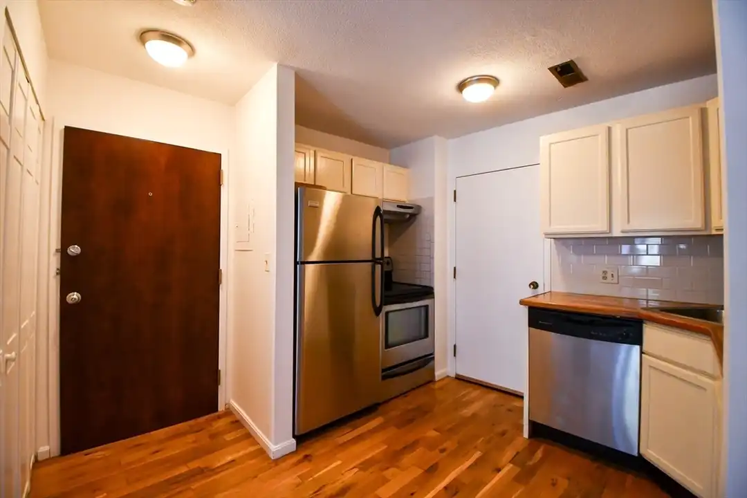 386 Commercial St unit 3D - View 6