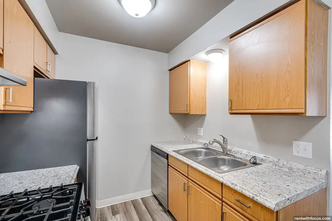 1317 Southland Ave unit 1319-203 - View 2