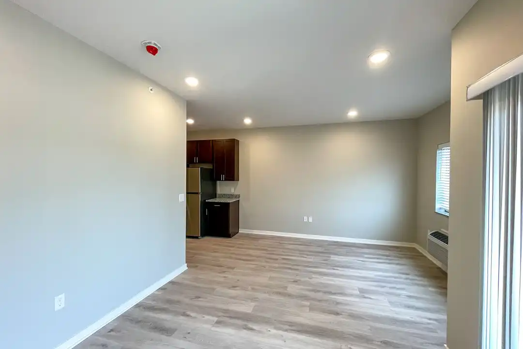 620 Research Dr unit Dusk - View 4