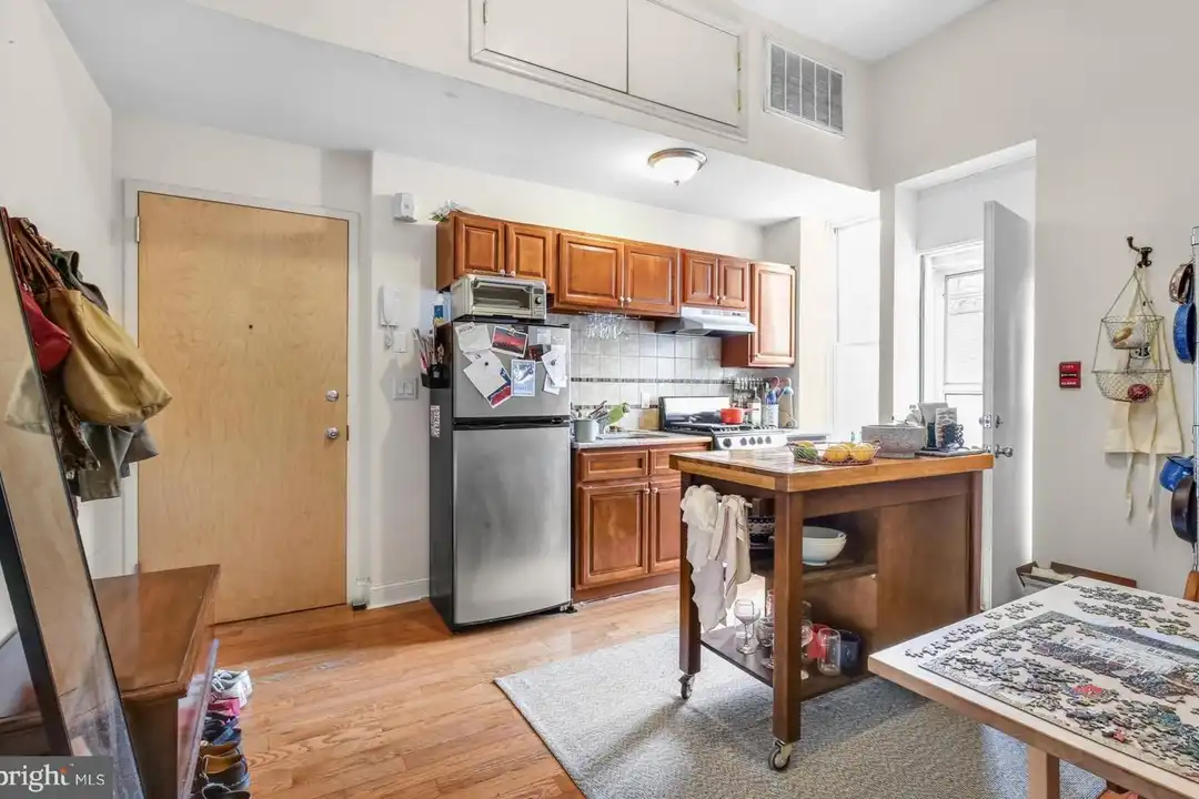 3017 W Girard Ave unit 2R - View 2