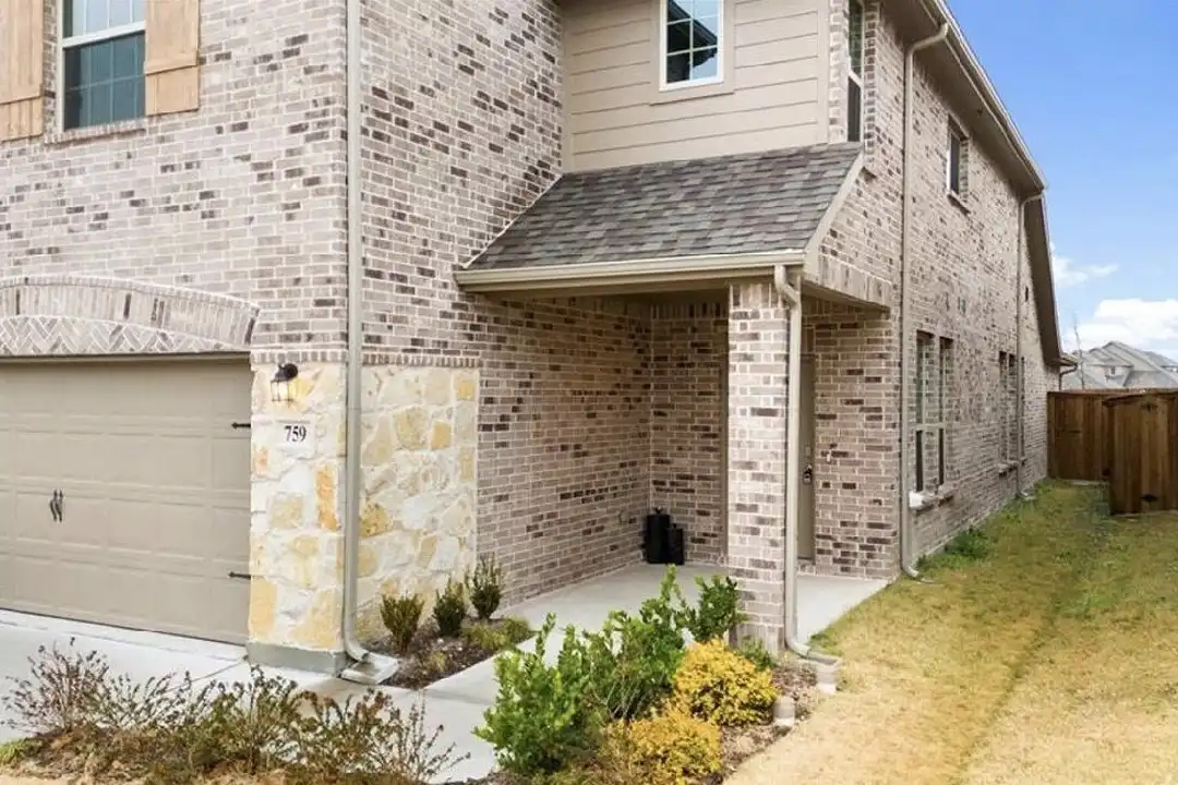 759 Gentle Bird Dr - View 3