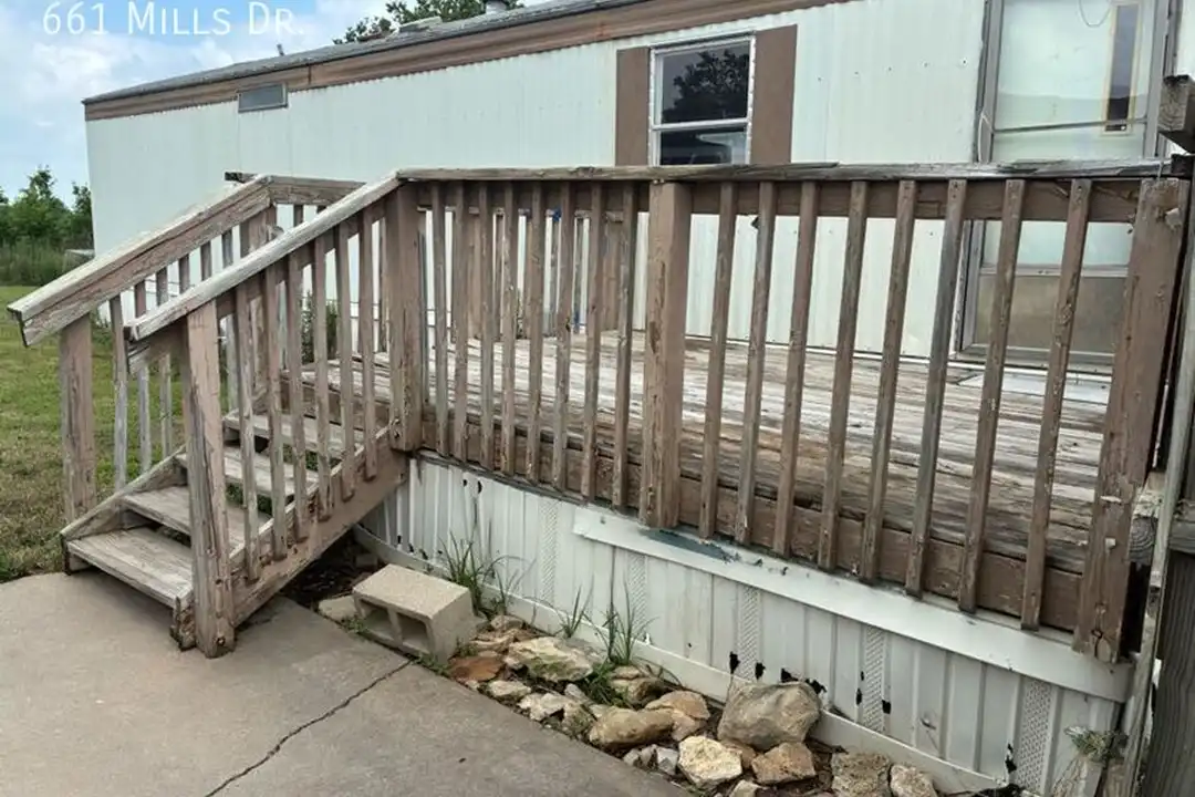 661 W Mills Dr - View 6