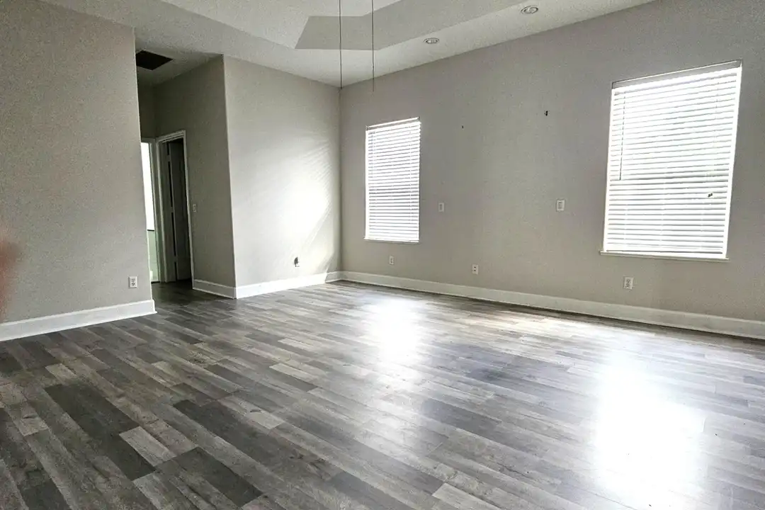 2720 SE Kern Rd - View 6