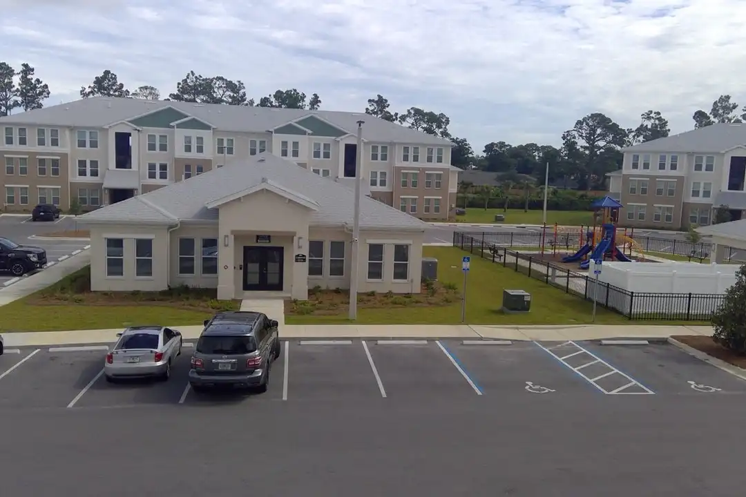 6958 US-98 unit 105 - View 3
